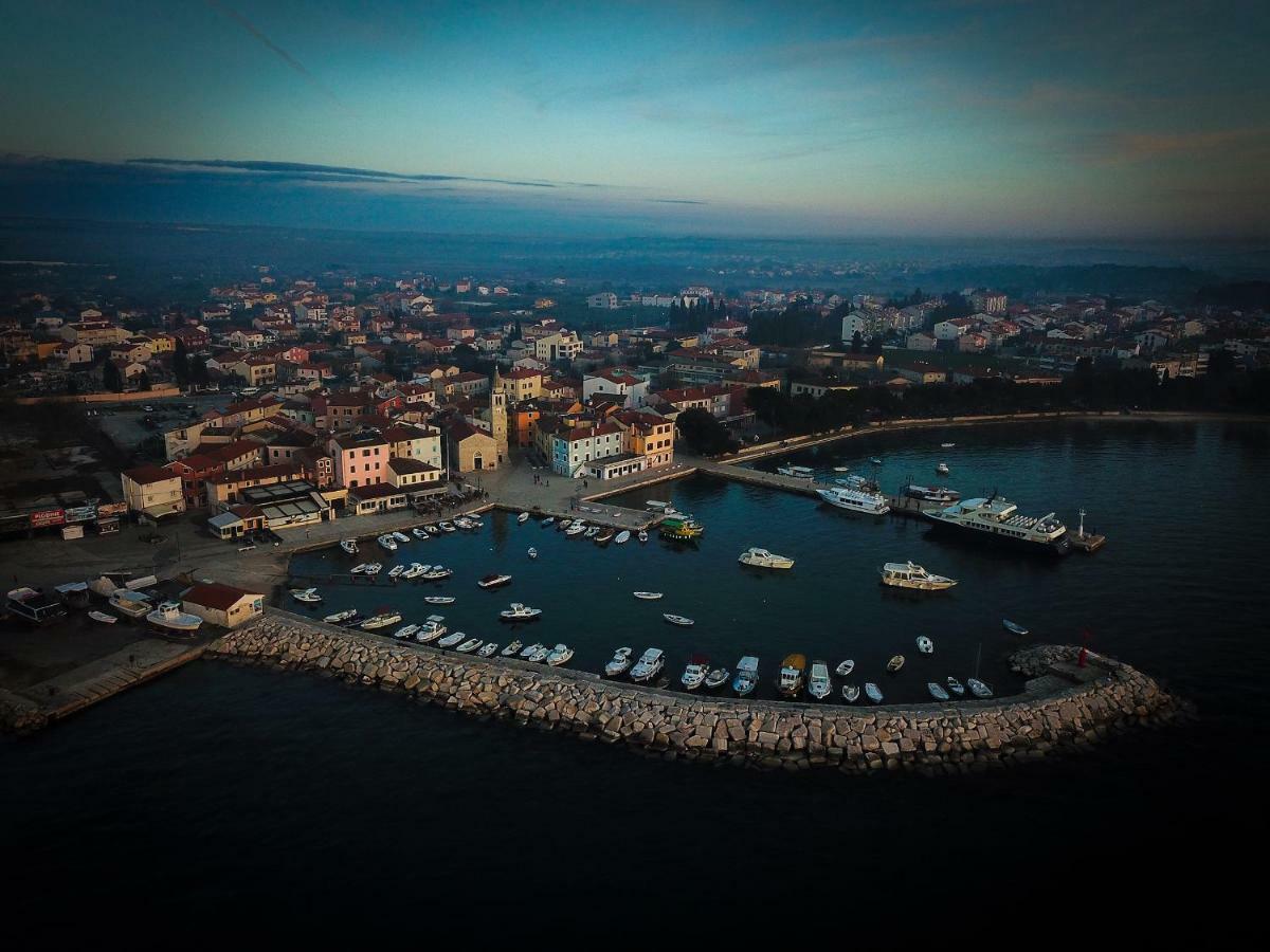 Adriatic Apartments Fažana Екстериор снимка