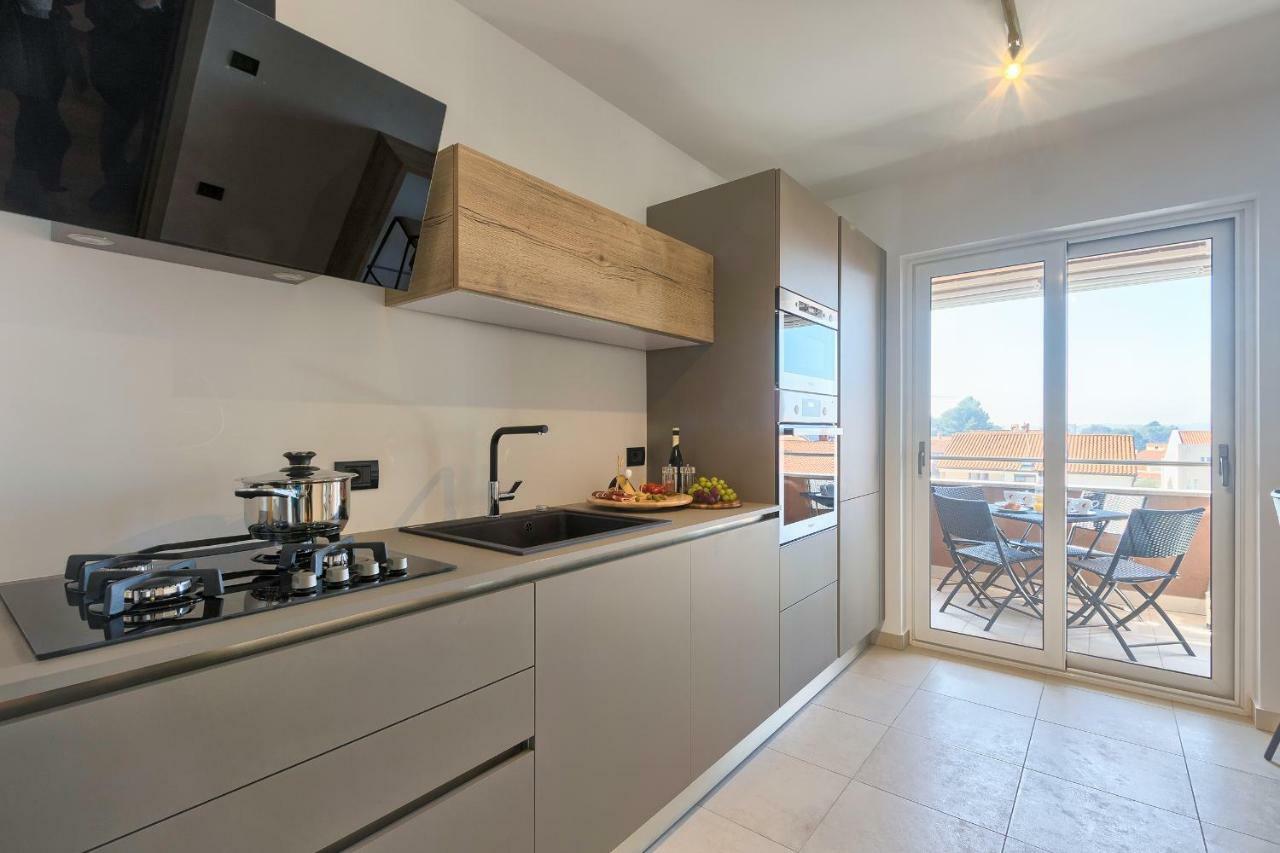 Adriatic Apartments Fažana Екстериор снимка